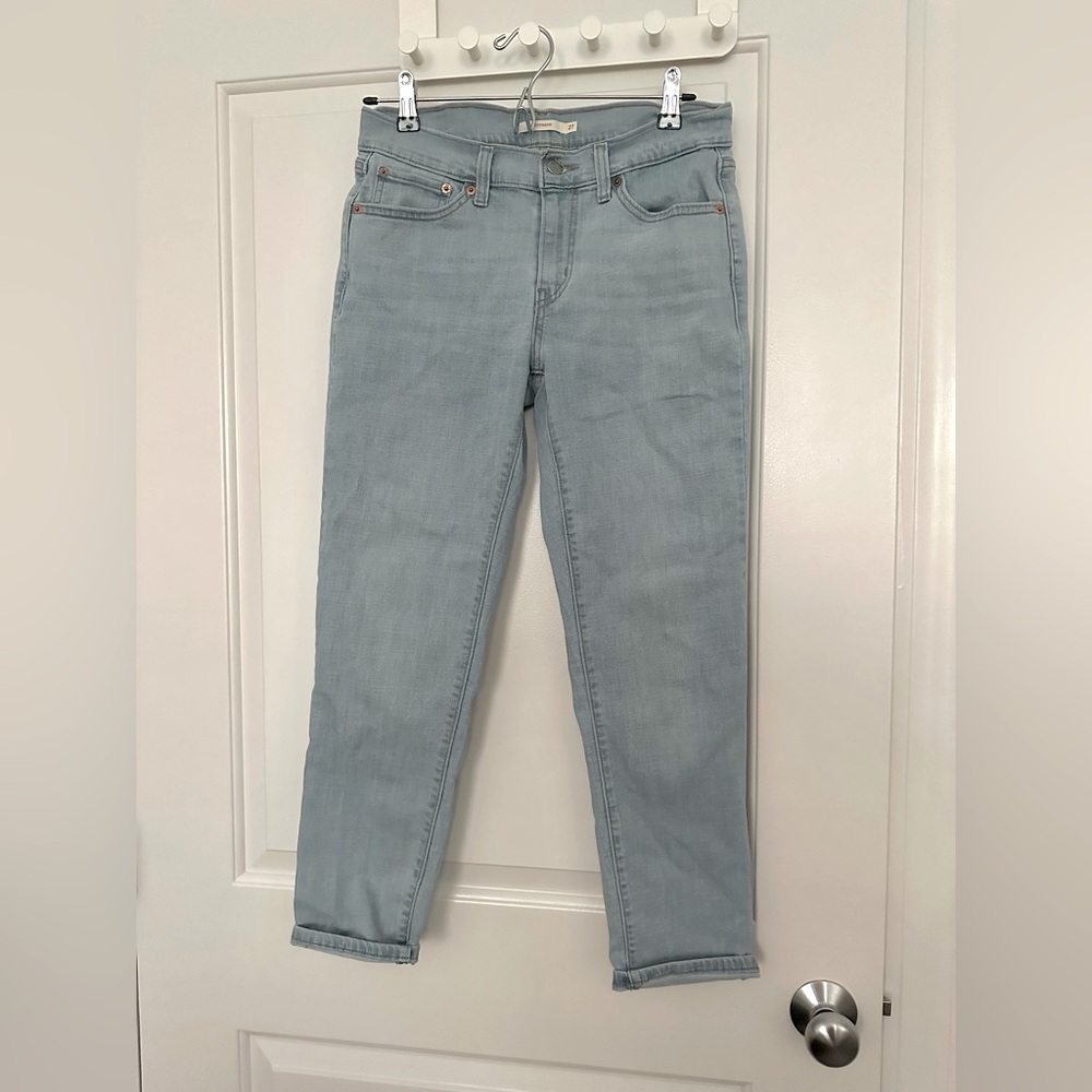 Levi’s boyfriend jeans